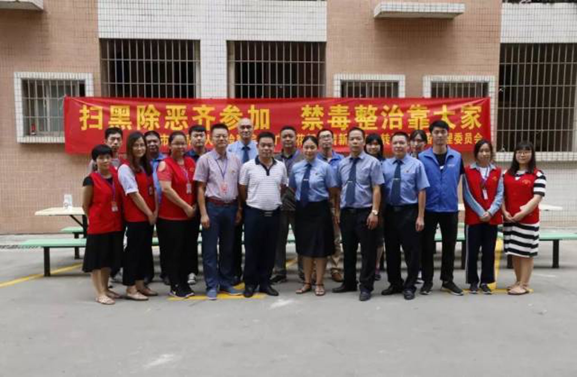 深圳模具厂如何选？精密模具加工与定制采购的实用指南